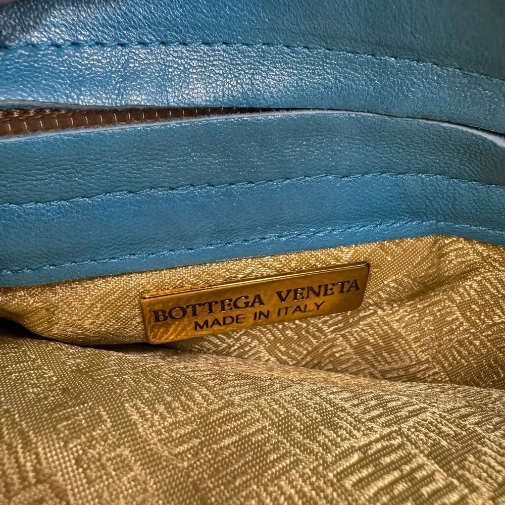 Auth Bottega Veneta Metallic Blue Intreciatto Camera Crossbody Shoulder Bag